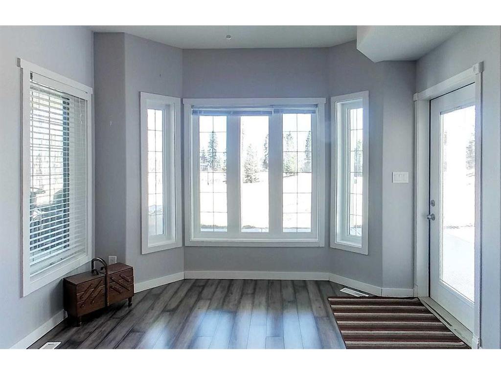









5651


16 Ave

,
Edson,




AB
T7E 1X1

