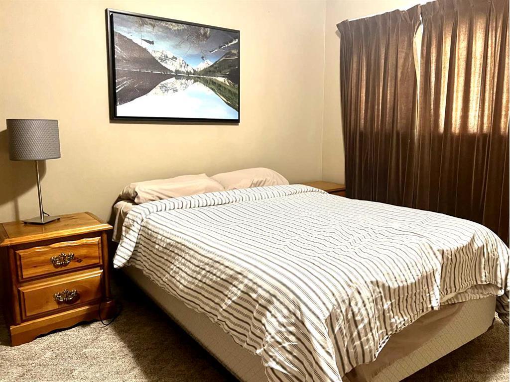 









403


Hammond

Drive,
Fox Creek,




AB
T0K 1W0

