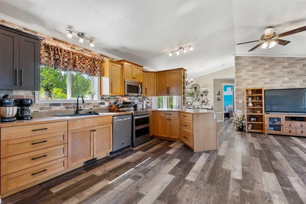 









570069


Range Road 104

,
Rural Woodlands County,




AB
T0G 1N0

