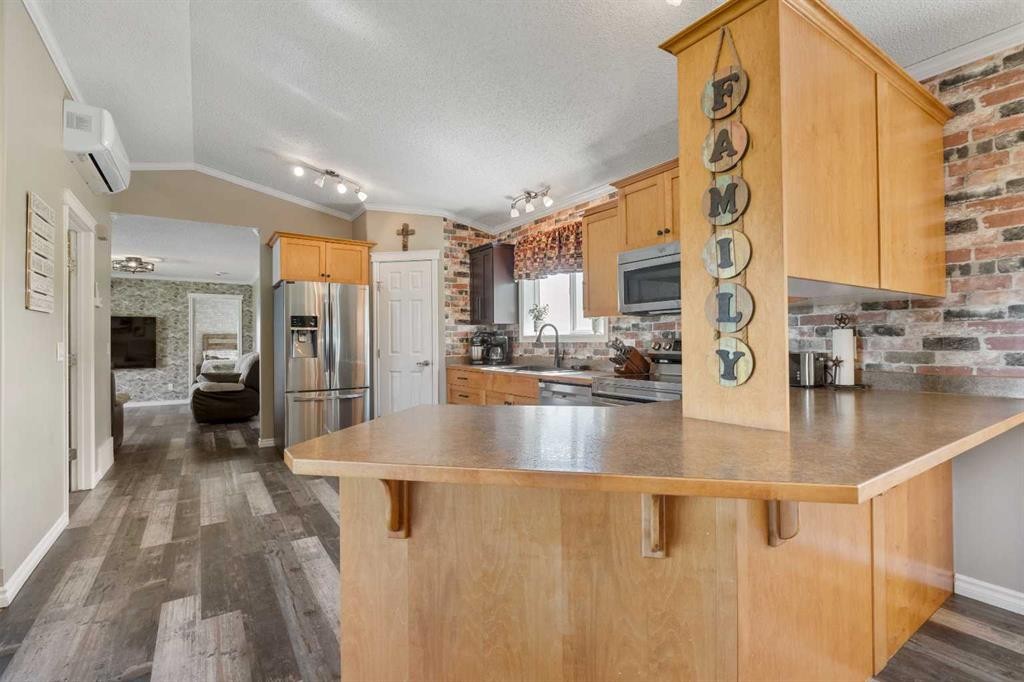 









570069


Range Road 104

,
Rural Woodlands County,




AB
T0G 1N0


