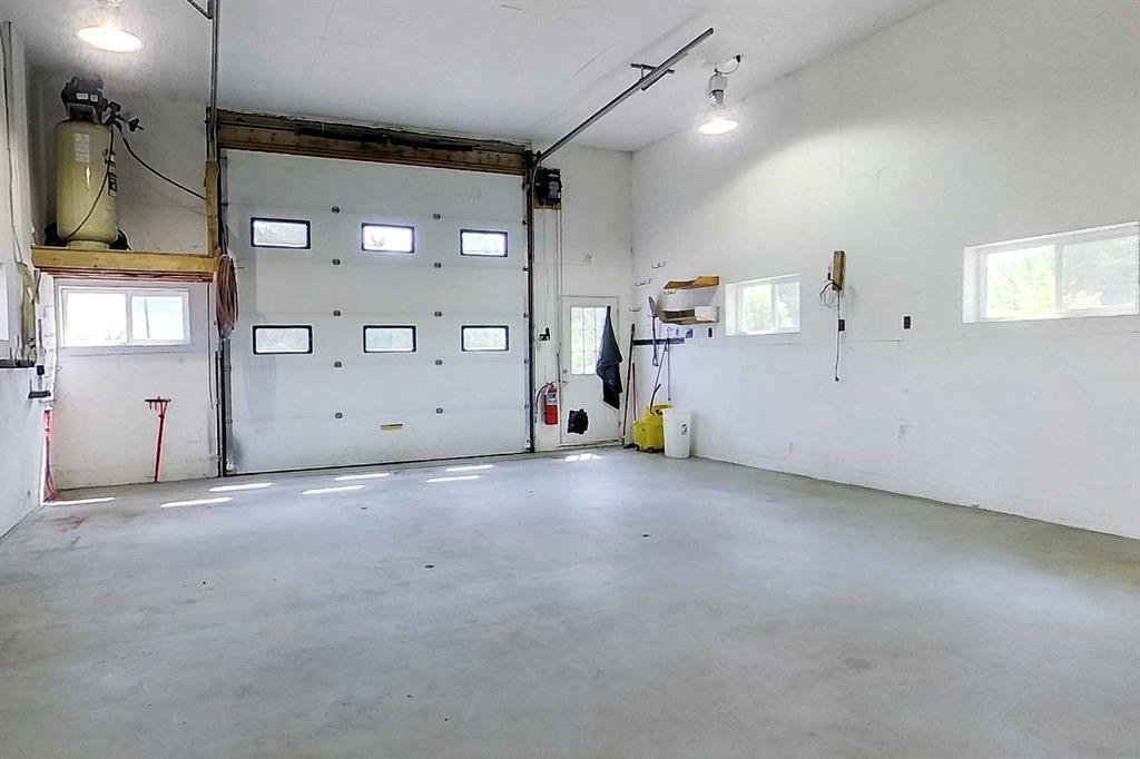 









15004


Township Road 532A

,
Rural Yellowhead County,




AB
T7E 3G5

