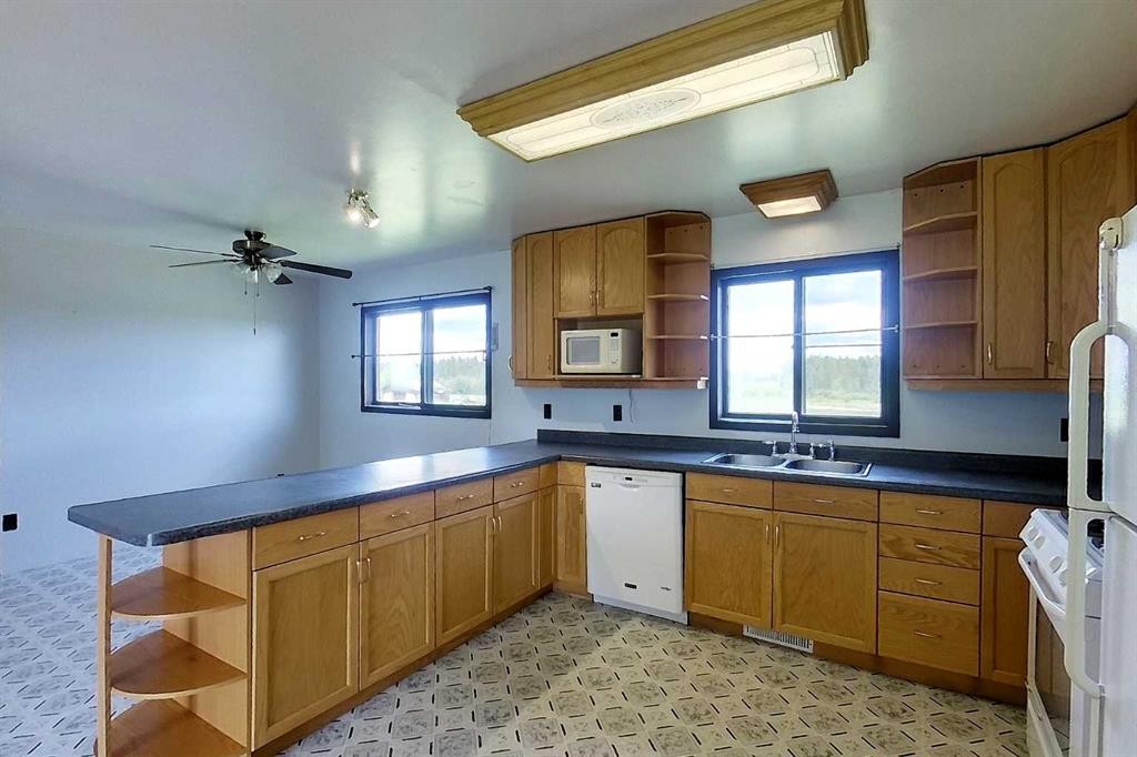









15004


Township Road 532A

,
Rural Yellowhead County,




AB
T7E 3G5

