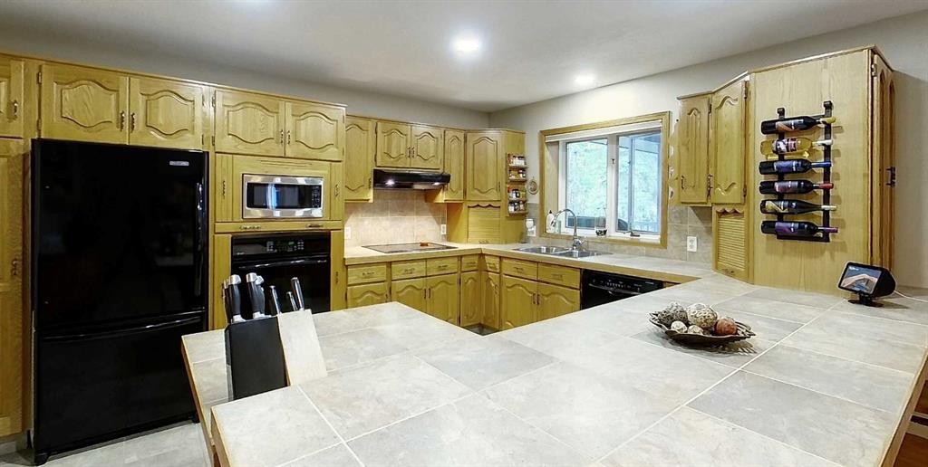 









54118


Range Road 164

,
Rural Yellowhead County,




AB
T7E 3P1

