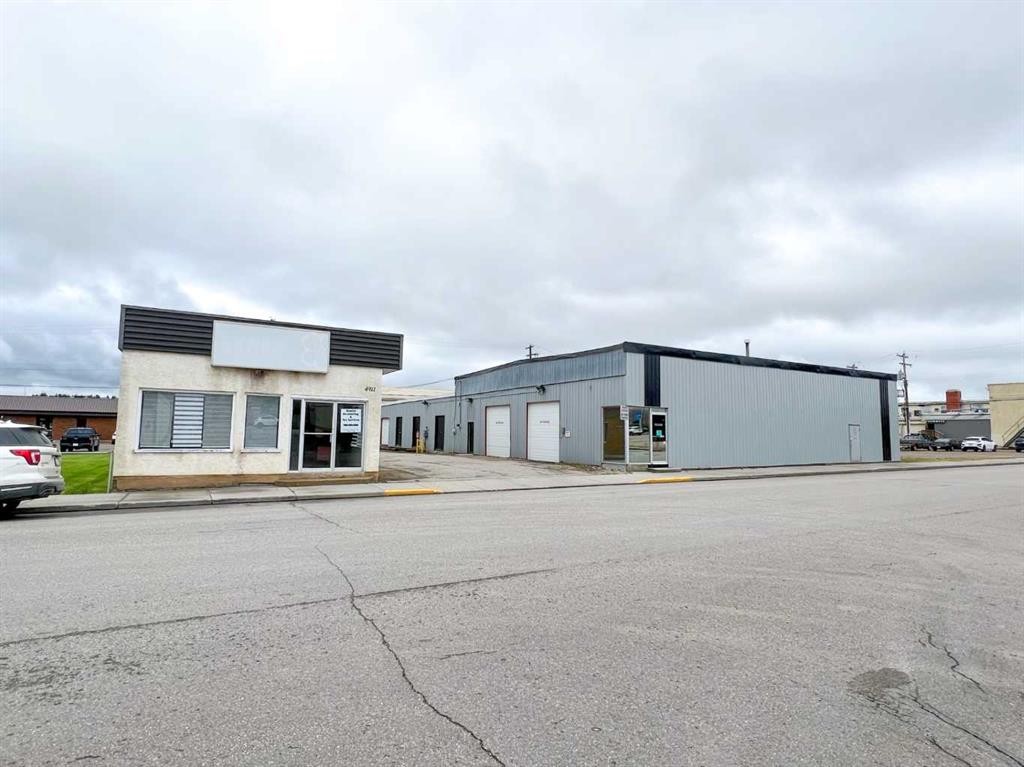 









4915


3

Avenue,
Edson,




AB
T7E 1E6

