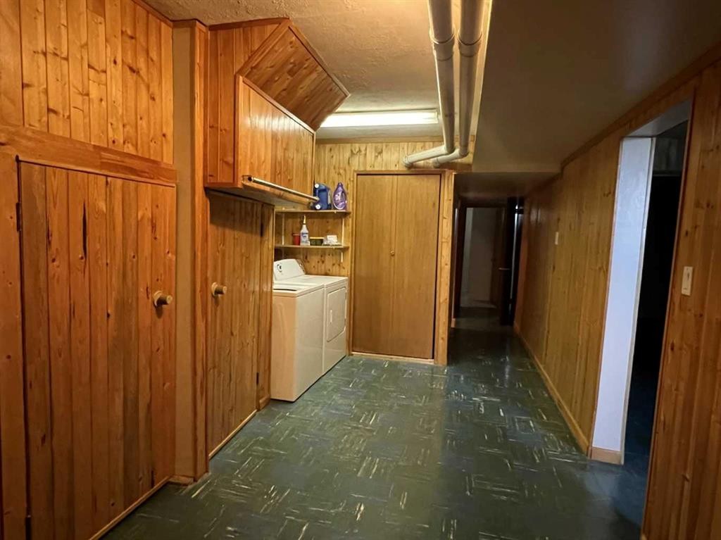 









4338


6

Avenue,
Edson,




AB
T7E 1B5

