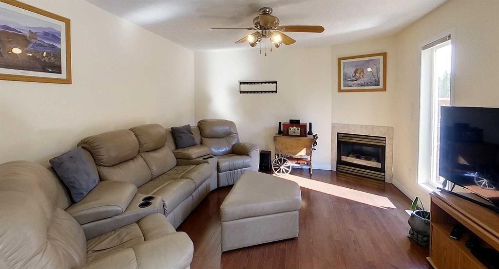 









1421


Edson Drive

,
Edson,




AB
T7E 1A6


