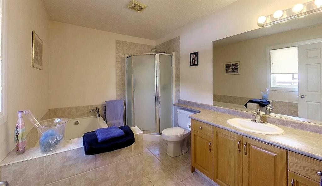 









1421


Edson Drive

,
Edson,




AB
T7E 1A6

