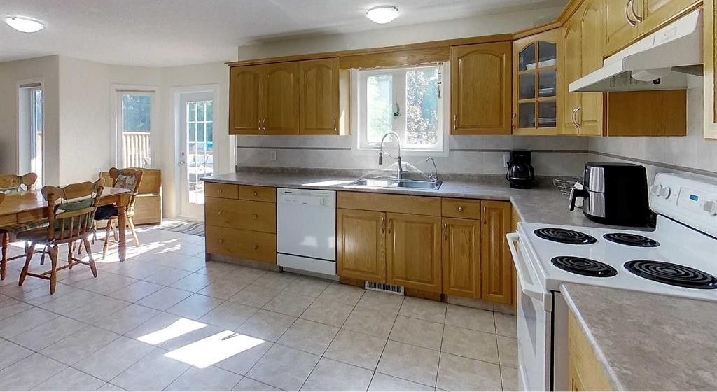 









1421


Edson Drive

,
Edson,




AB
T7E 1A6

