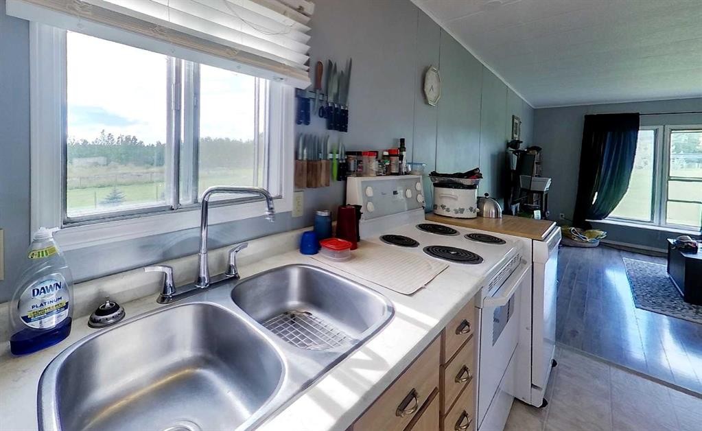 









53416


Range Road 175

,
Rural Yellowhead County,




AB
T7E 3L7

