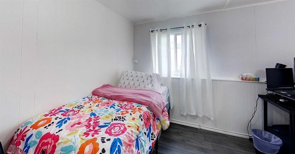 









5124


8

Avenue,
Edson,




AB
T7E 1K6

