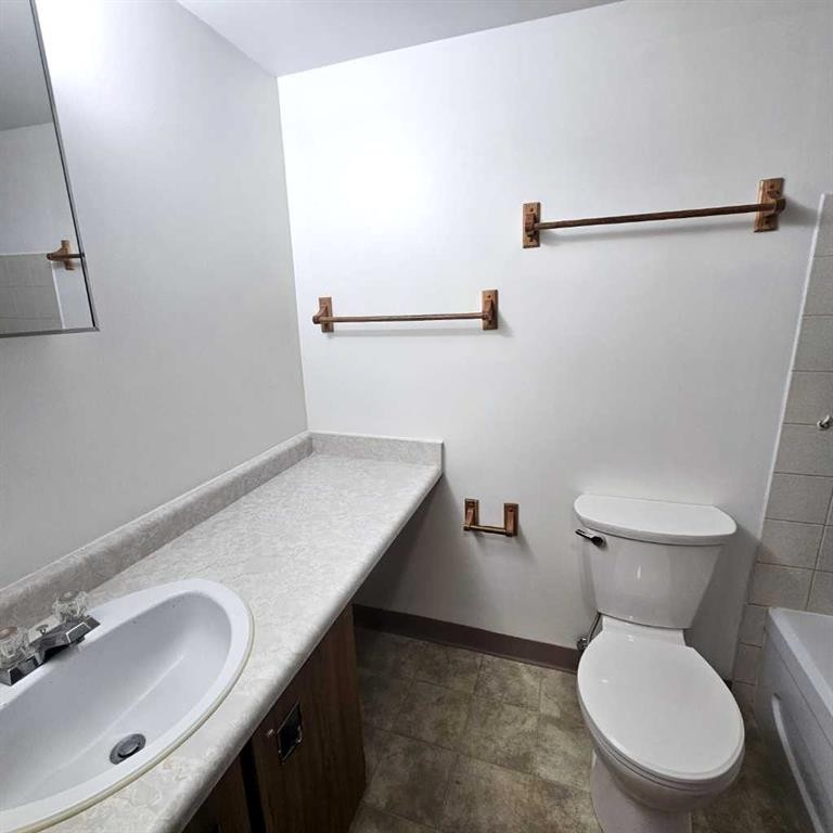 









1221B


Westhaven Drive

, 102,
Edson,




AB
T7E 1P9

