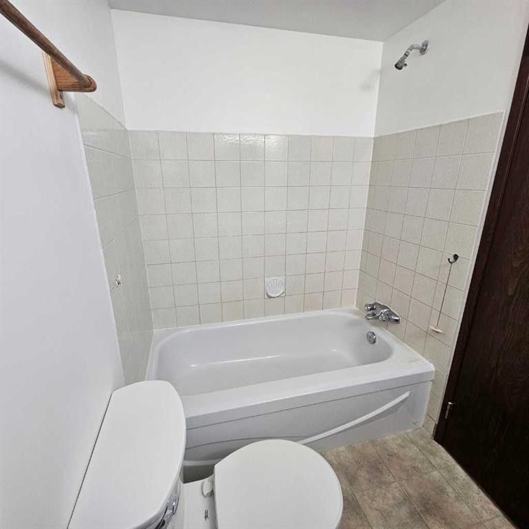 









1221B


Westhaven Drive

, 102,
Edson,




AB
T7E 1P9

