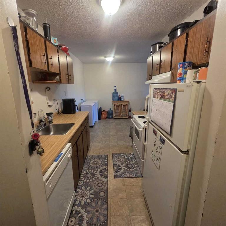 









5611


9 Avenue

, 312B,
Edson,




AB
T7E 1R5

