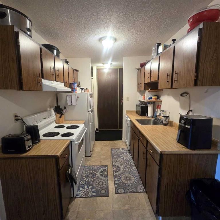 









5611


9 Avenue

, 312B,
Edson,




AB
T7E 1R5

