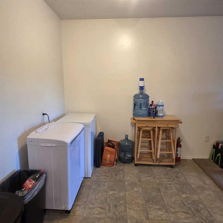 









5611


9 Avenue

, 312B,
Edson,




AB
T7E 1R5

