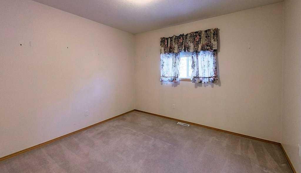 









5120


18

Avenue,
Edson,




AB
T7E 1X3

