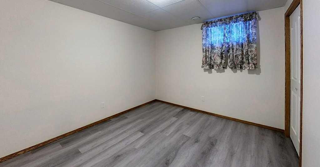 









5120


18

Avenue,
Edson,




AB
T7E 1X3

