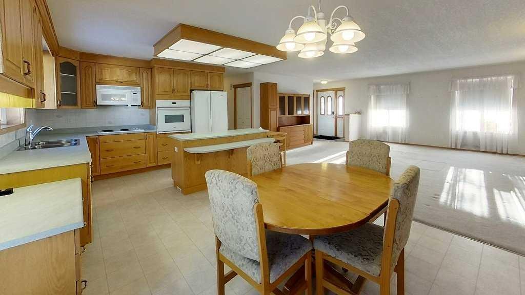 









5120


18

Avenue,
Edson,




AB
T7E 1X3

