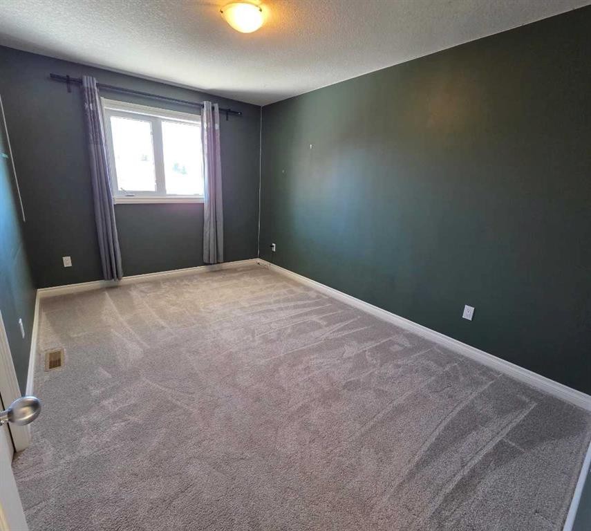 









6138


11

Avenue,
Edson,




AB
T7E 1Y8

