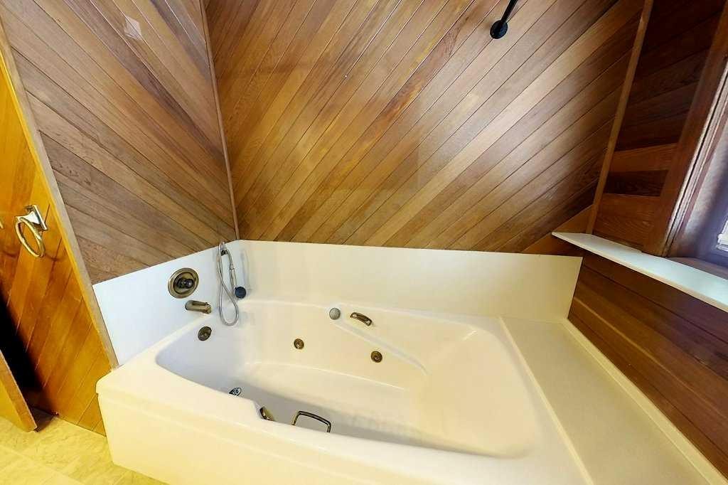 









4324


7

Avenue,
Edson,




AB
T7E 1B5

