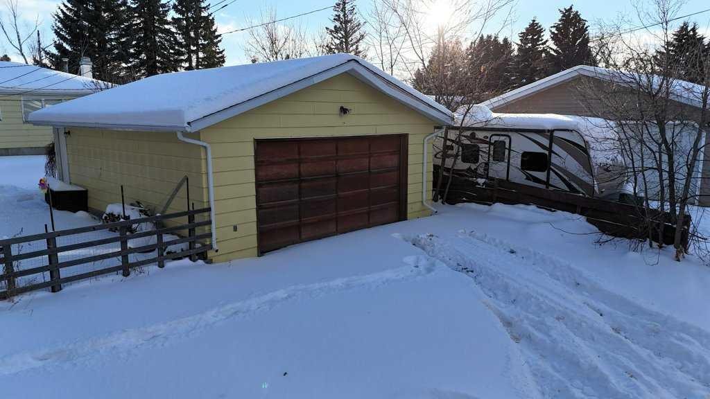 









4324


7

Avenue,
Edson,




AB
T7E 1B5

