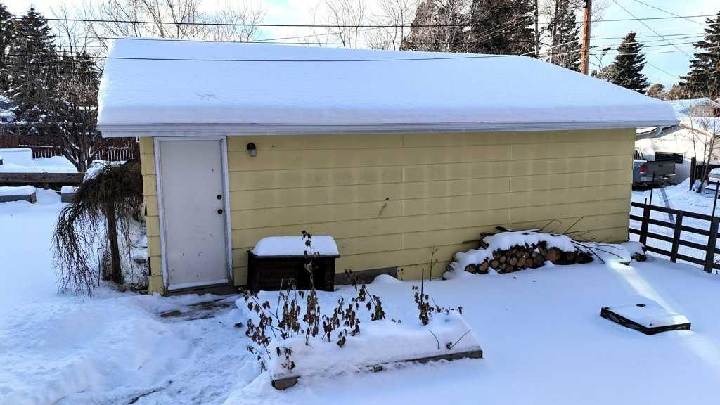 









4324


7

Avenue,
Edson,




AB
T7E 1B5

