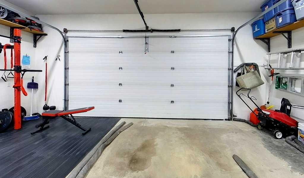 









6218


12

Avenue South,
Edson,




AB
T7E1Y5

