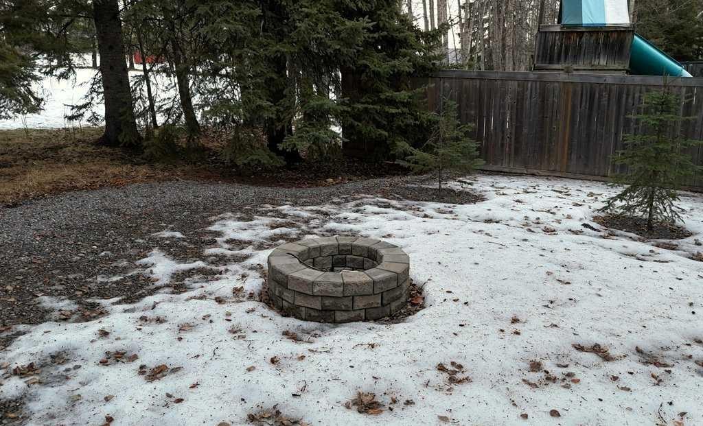 









6218


12

Avenue South,
Edson,




AB
T7E1Y5

