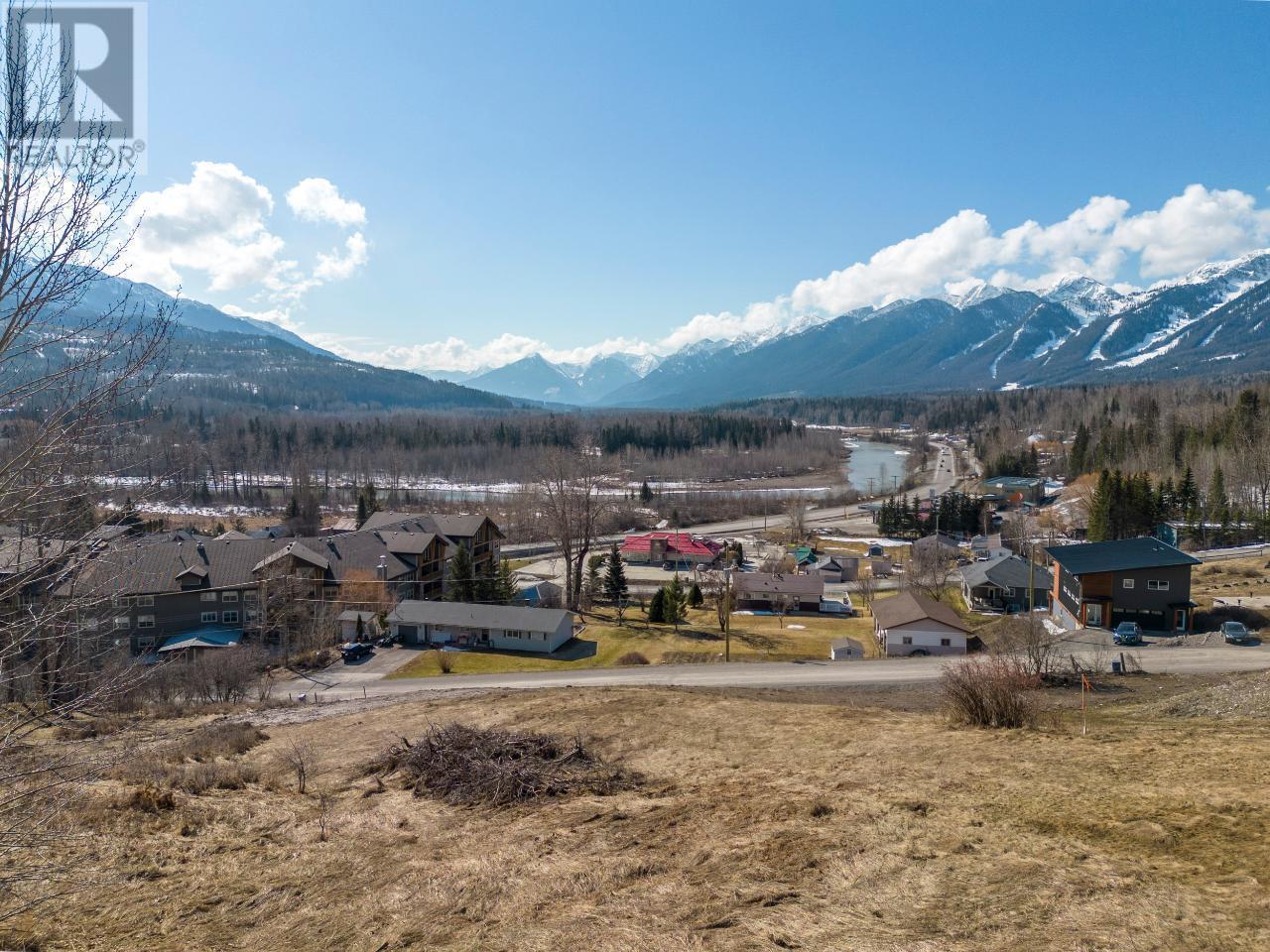 












1653 MCLEOD Avenue

,
Fernie,







British Columbia
V0B1M1

