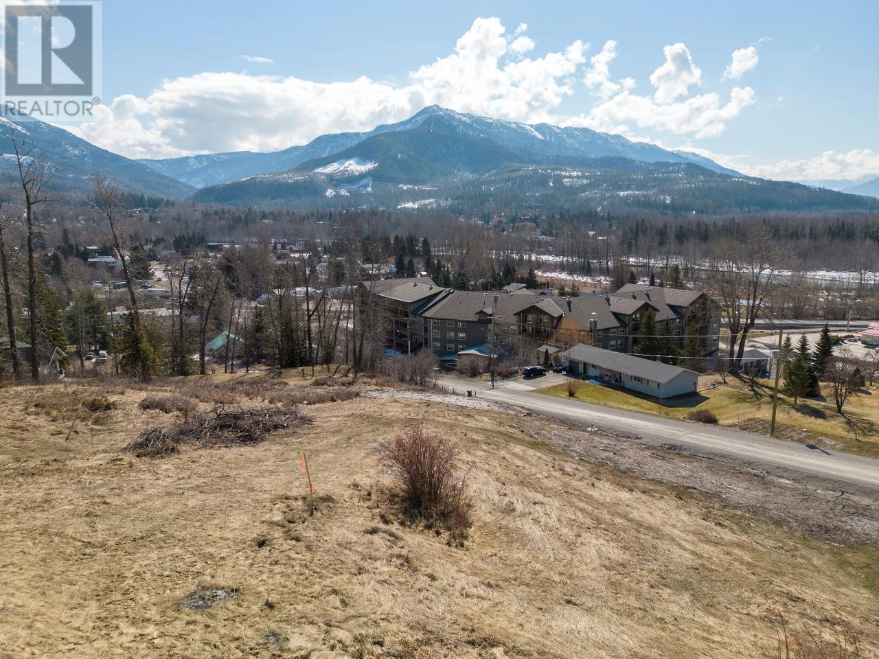 












1653 MCLEOD Avenue

,
Fernie,







British Columbia
V0B1M1

