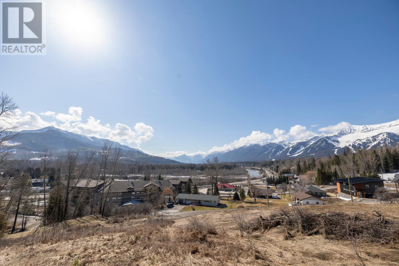 












1653 MCLEOD Avenue

,
Fernie,







British Columbia
V0B1M1


