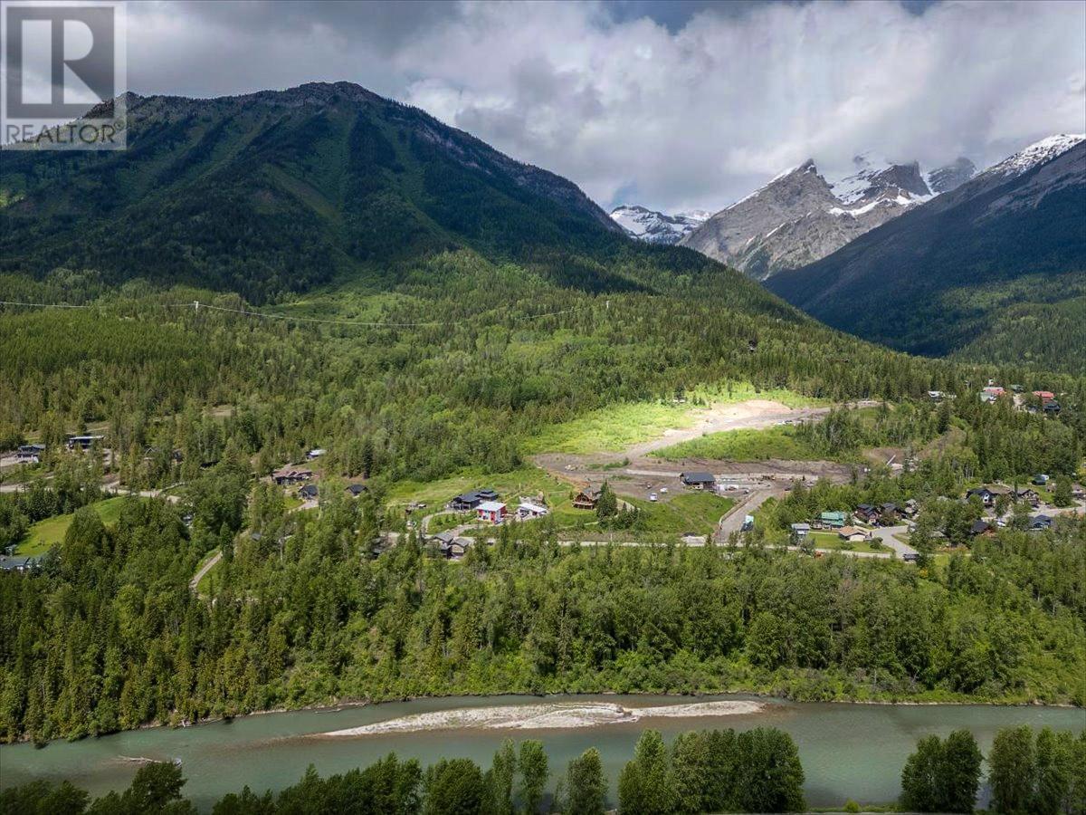 












200 BURMA Road Unit# LOT 8

,
Fernie,







British Columbia
V0B1M0

