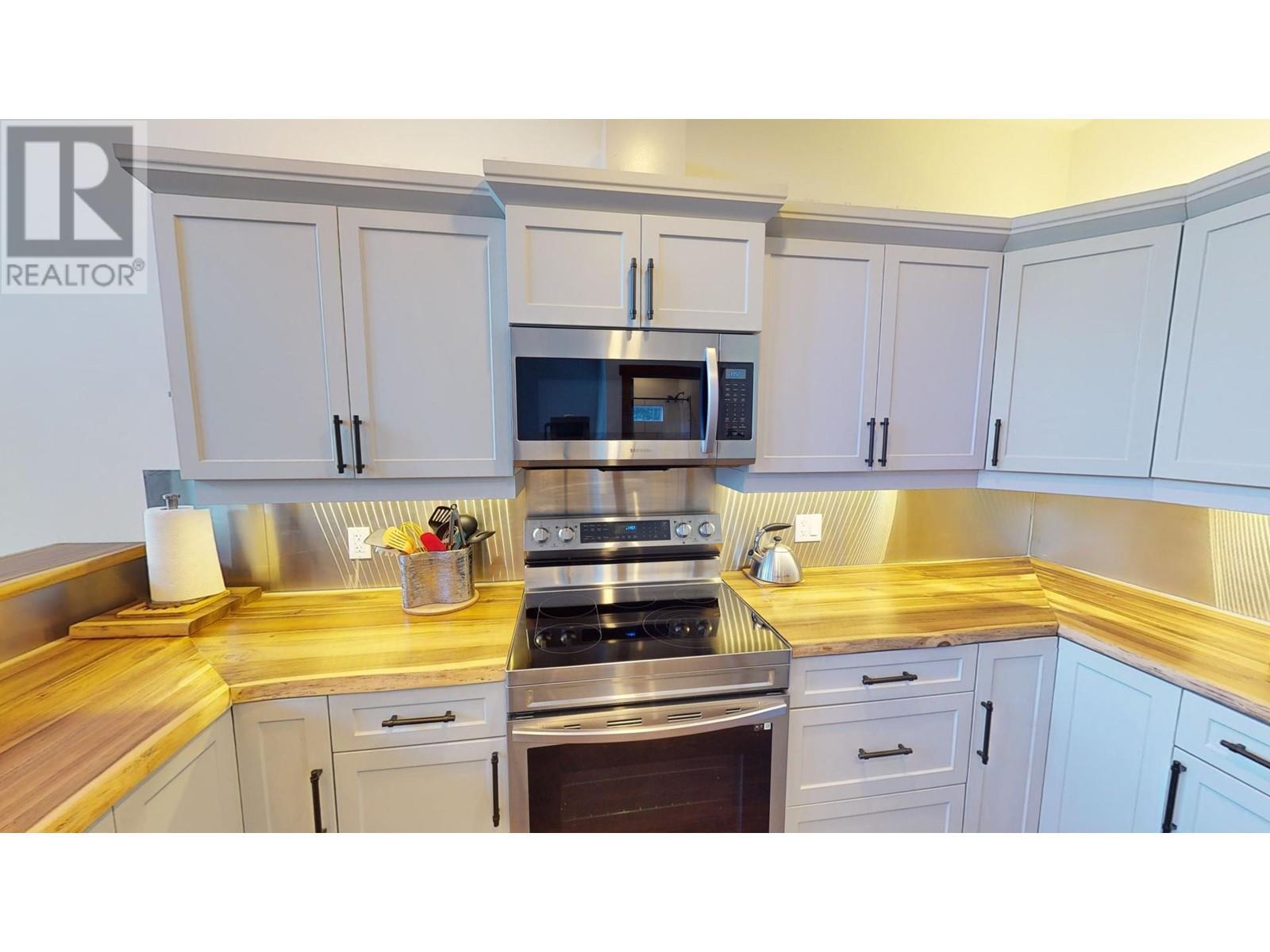 












6421 OSPREY LANDING View Lot# 63

,
Wardner,







British Columbia
V0B2J0

