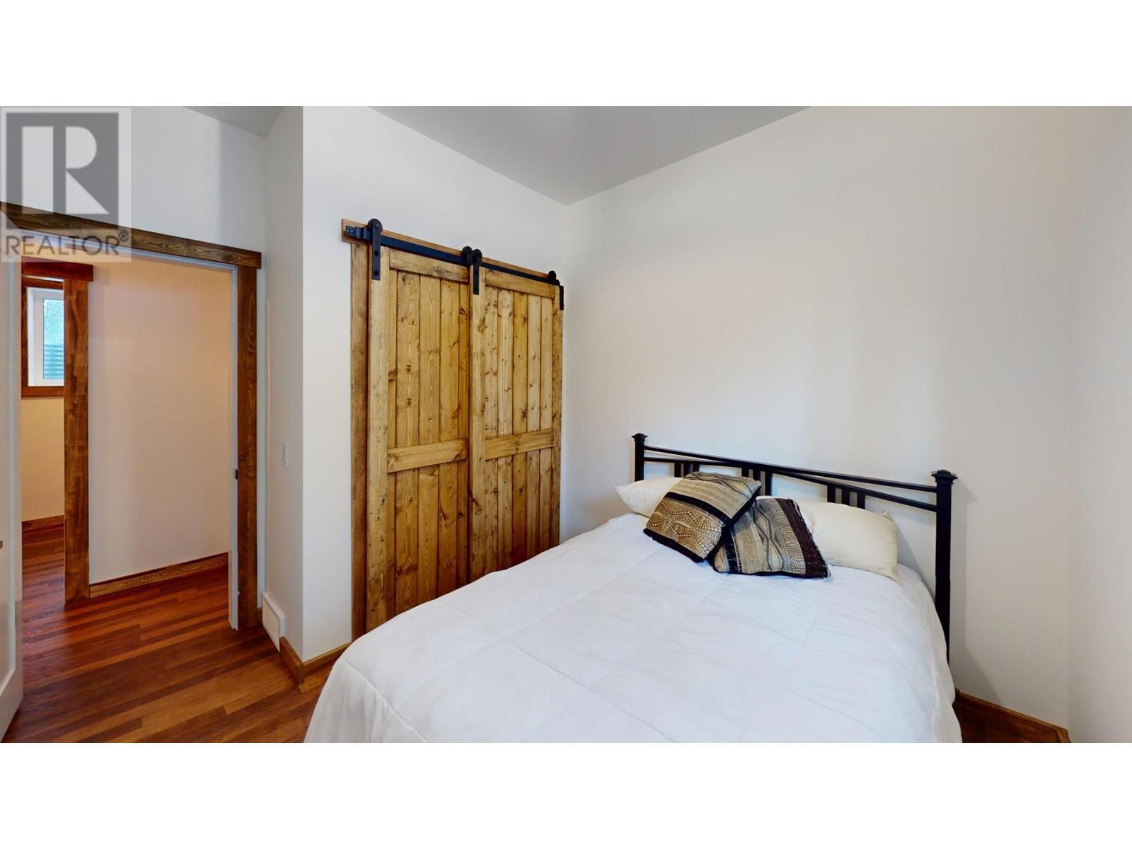












6421 OSPREY LANDING View Lot# 63

,
Wardner,







British Columbia
V0B2J0

