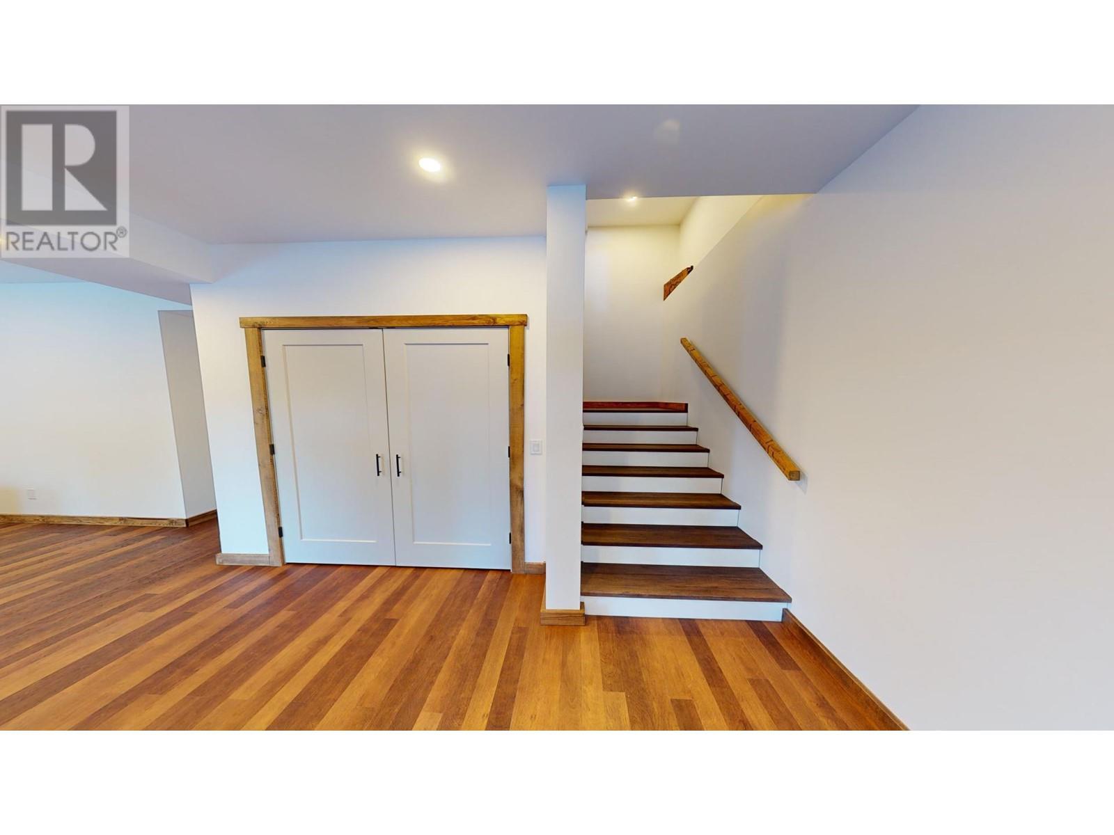 












6421 OSPREY LANDING View Lot# 63

,
Wardner,







British Columbia
V0B2J0

