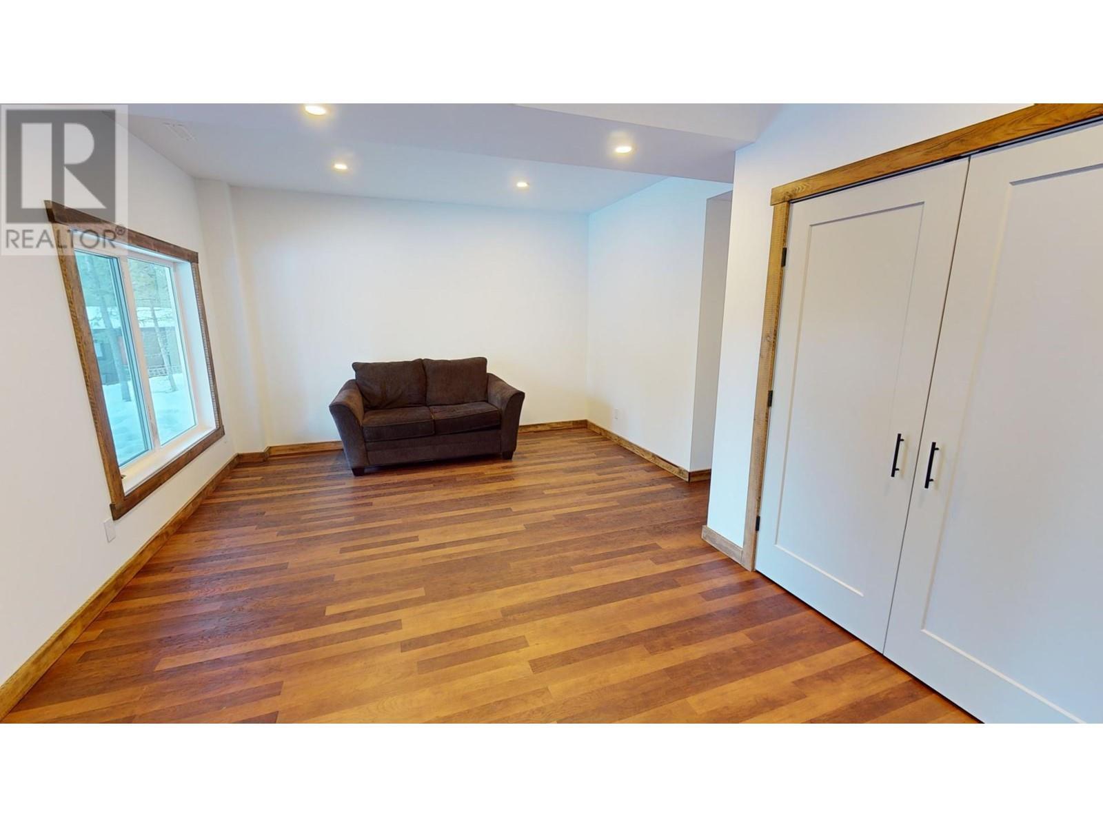 












6421 OSPREY LANDING View Lot# 63

,
Wardner,







British Columbia
V0B2J0

