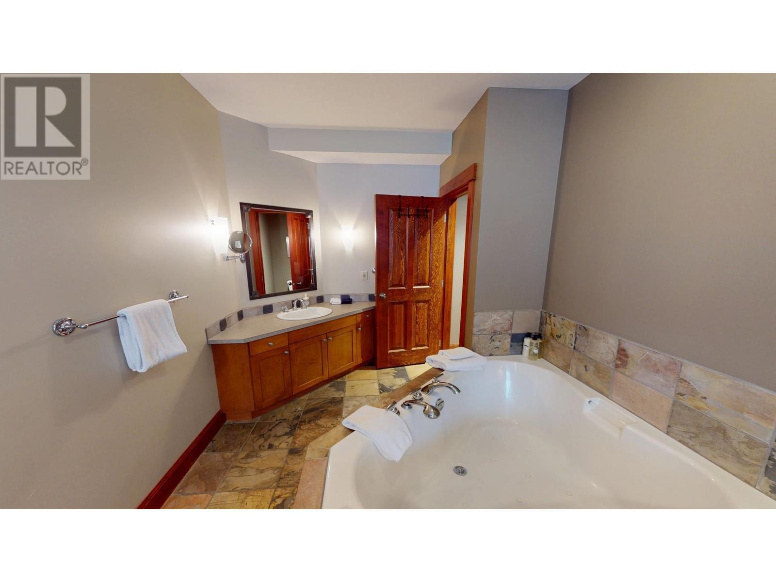 












4559 TIMBERLINE Crescent Unit# 526A

,
Fernie,







British Columbia
V0B1M6


