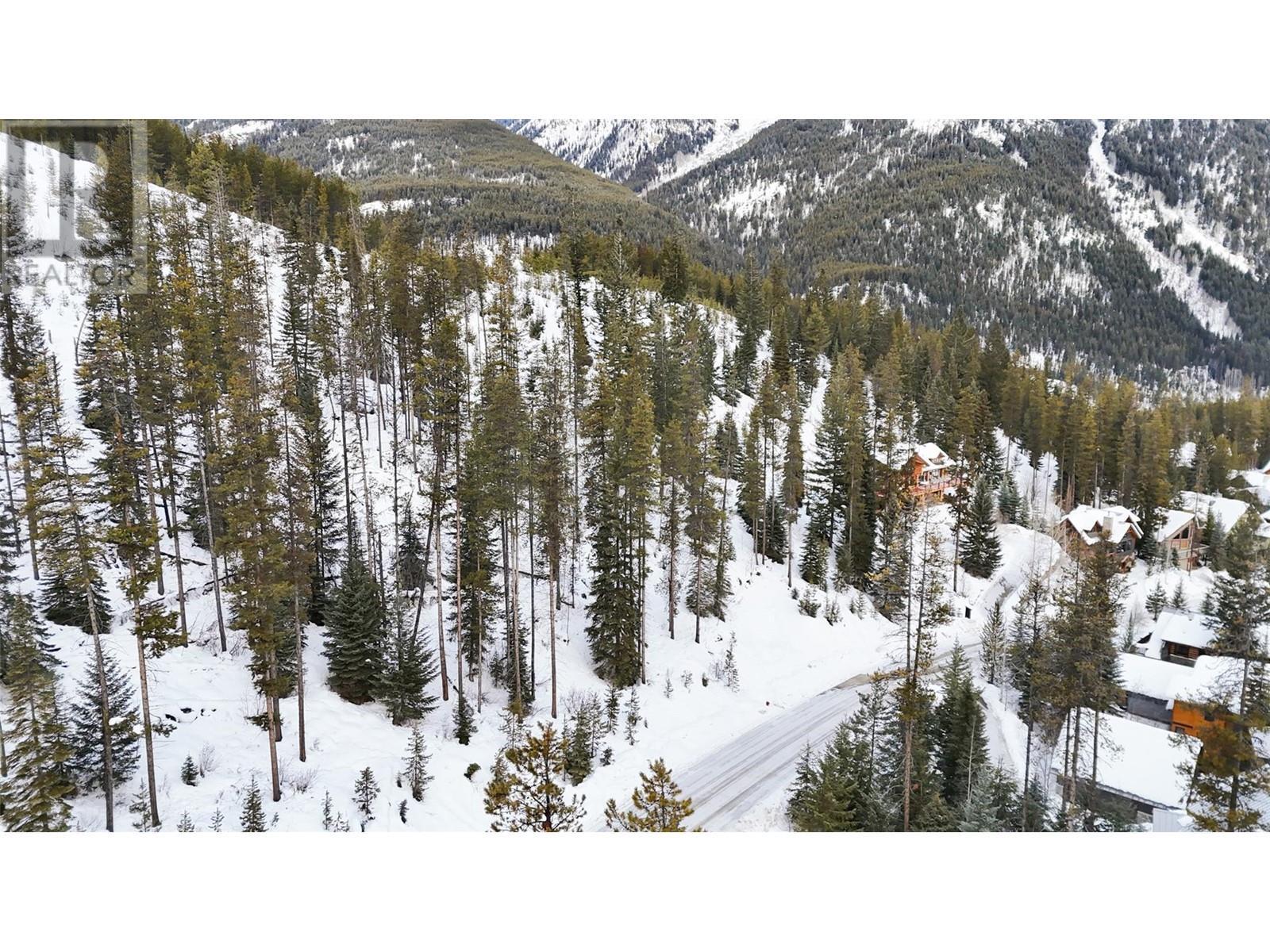












Lot 7 GREYWOLF Drive

,
Panorama,







British Columbia
V0A1T0

