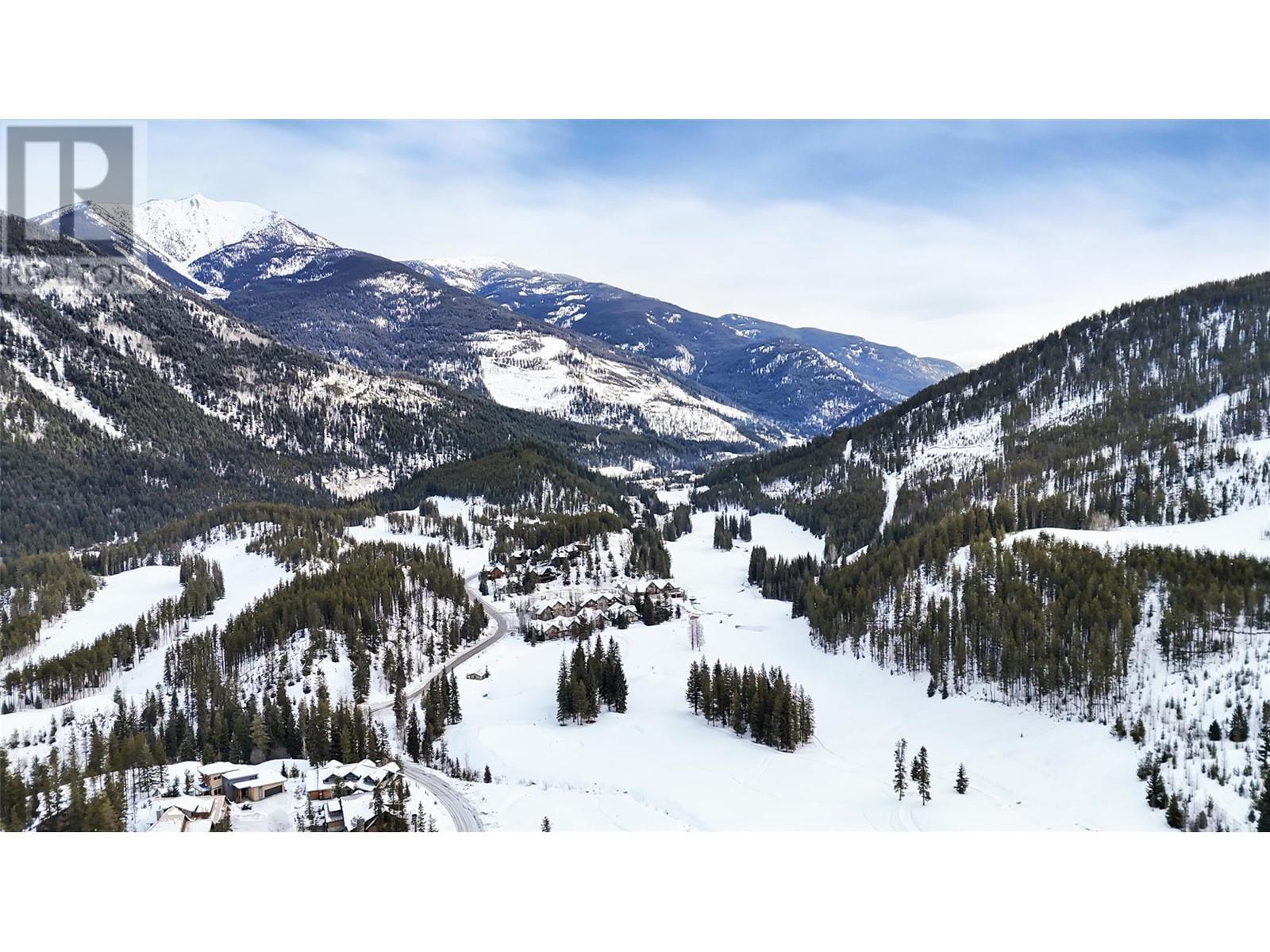 












Lot 7 GREYWOLF Drive

,
Panorama,







British Columbia
V0A1T0

