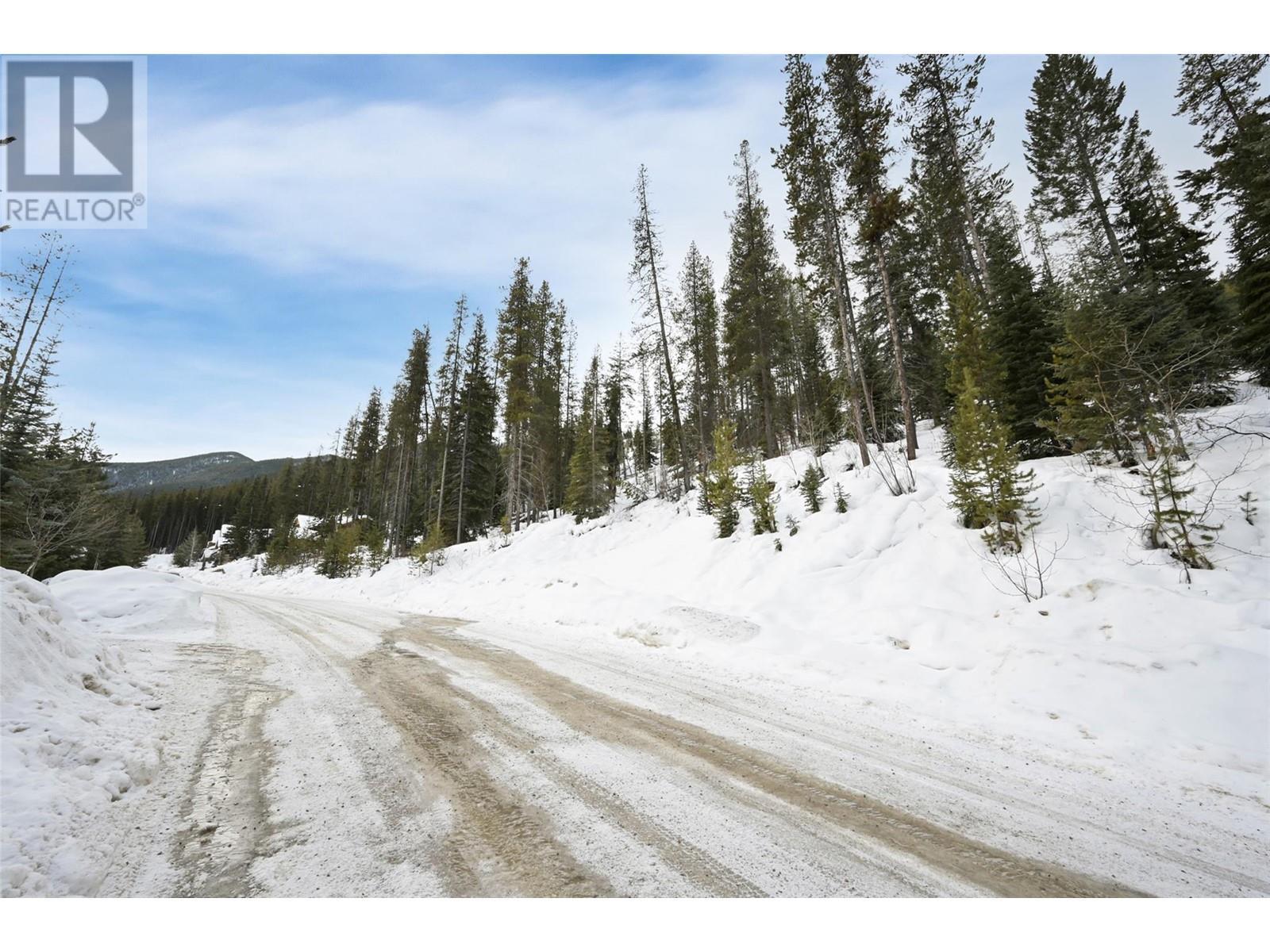 












Lot 7 GREYWOLF Drive

,
Panorama,







British Columbia
V0A1T0

