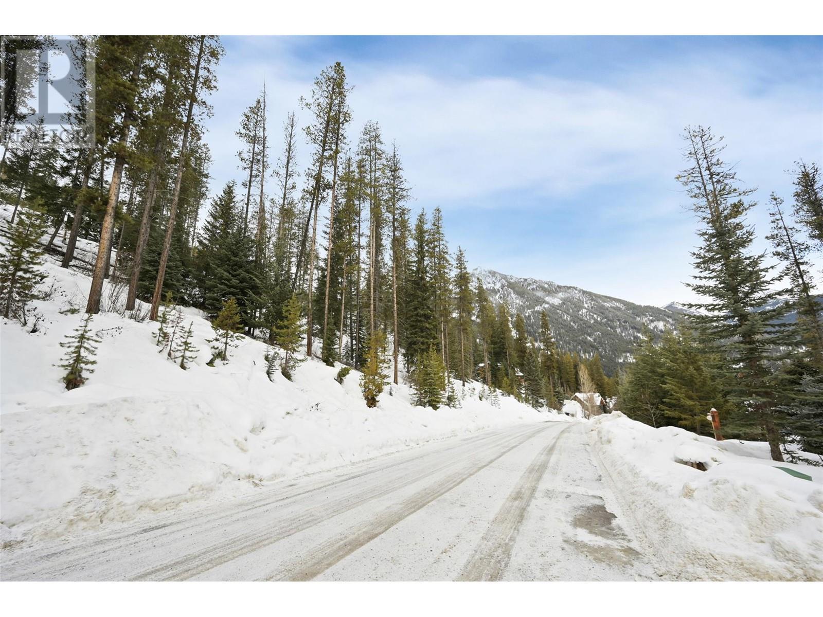 












Lot 7 GREYWOLF Drive

,
Panorama,







British Columbia
V0A1T0

