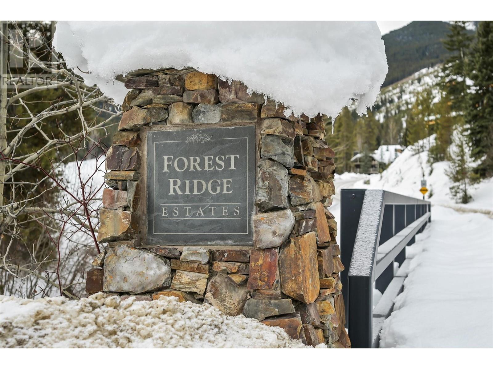 












Lot 7 GREYWOLF Drive

,
Panorama,







British Columbia
V0A1T0

