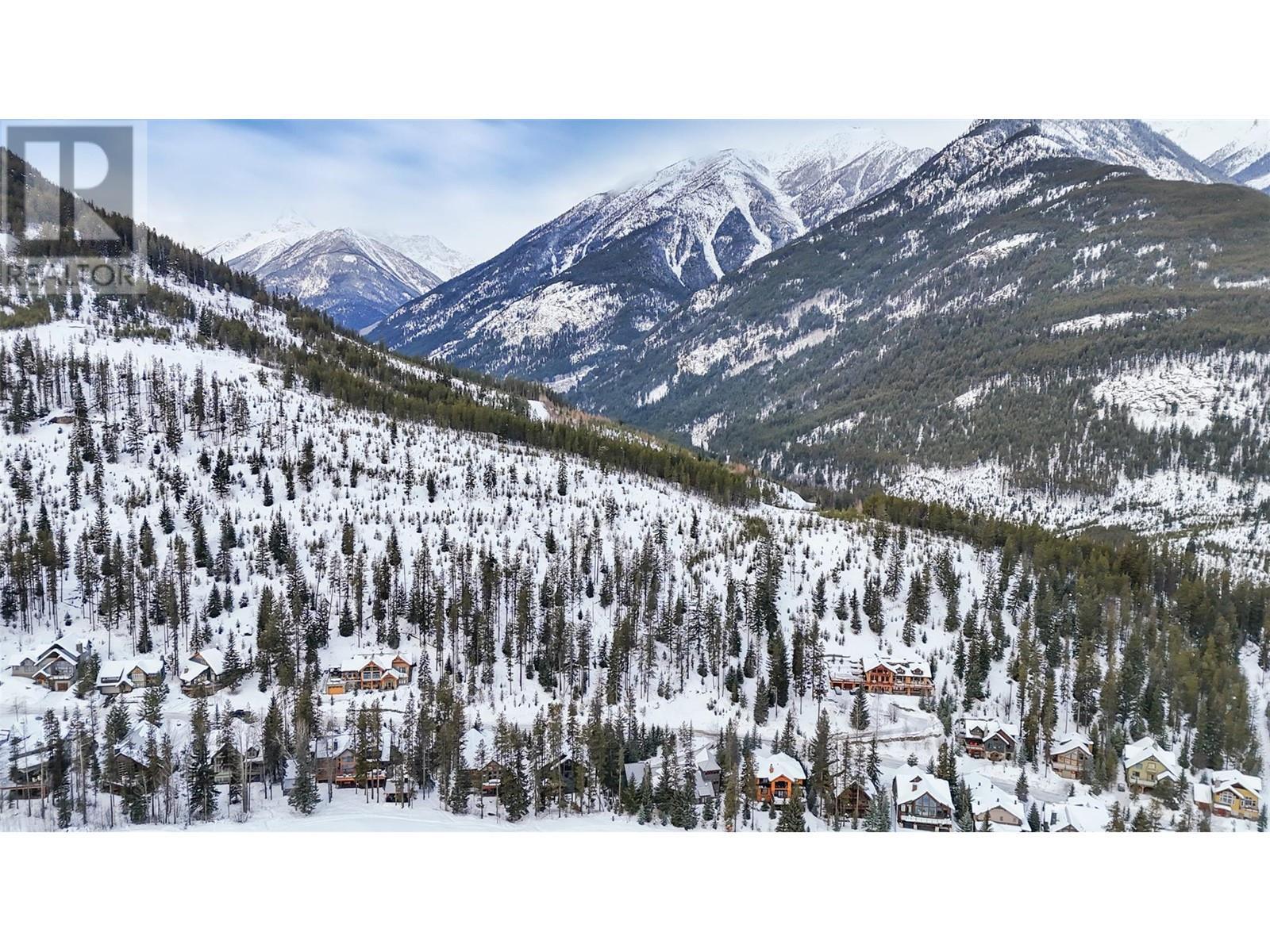 












Lot 7 GREYWOLF Drive

,
Panorama,







British Columbia
V0A1T0

