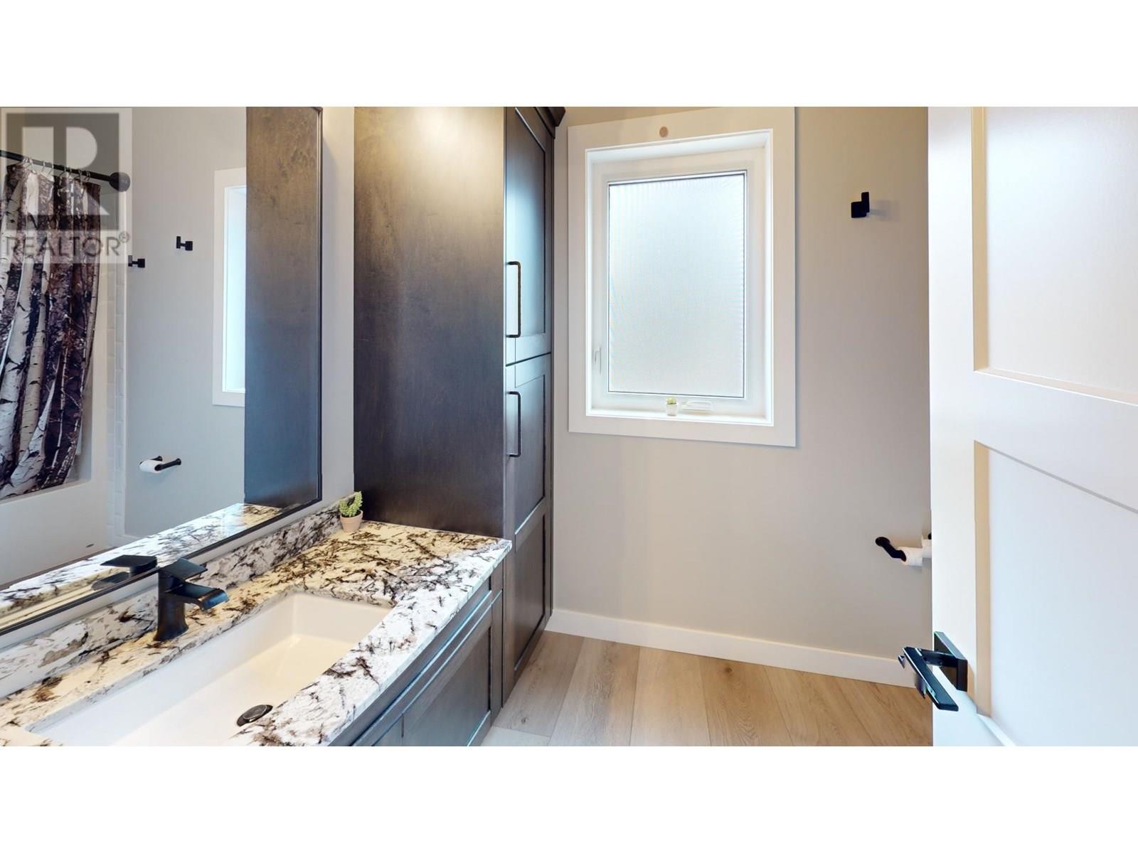 












9905 Osprey Landing Drive Lot# 27

,
Wardner,







British Columbia
V0B2J0


