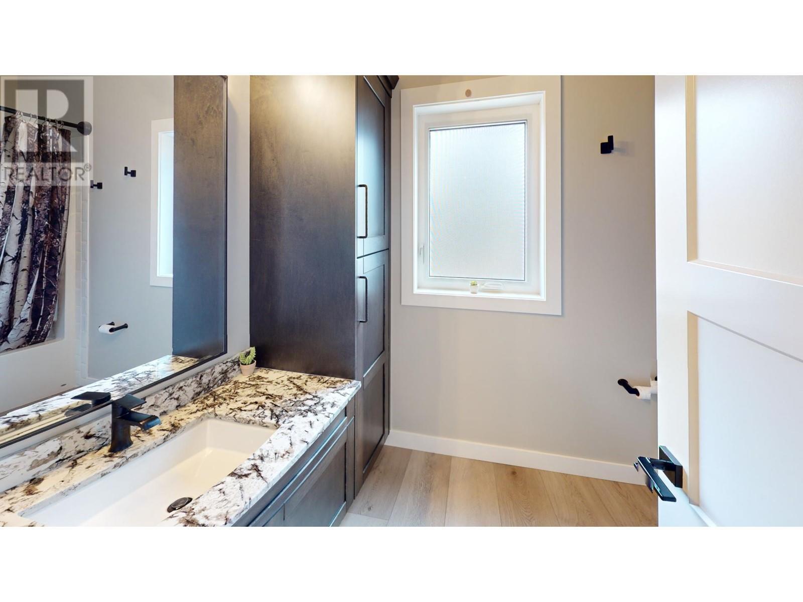 












9905 Osprey Landing Drive Lot# 27

,
Wardner,







British Columbia
V0B2J0

