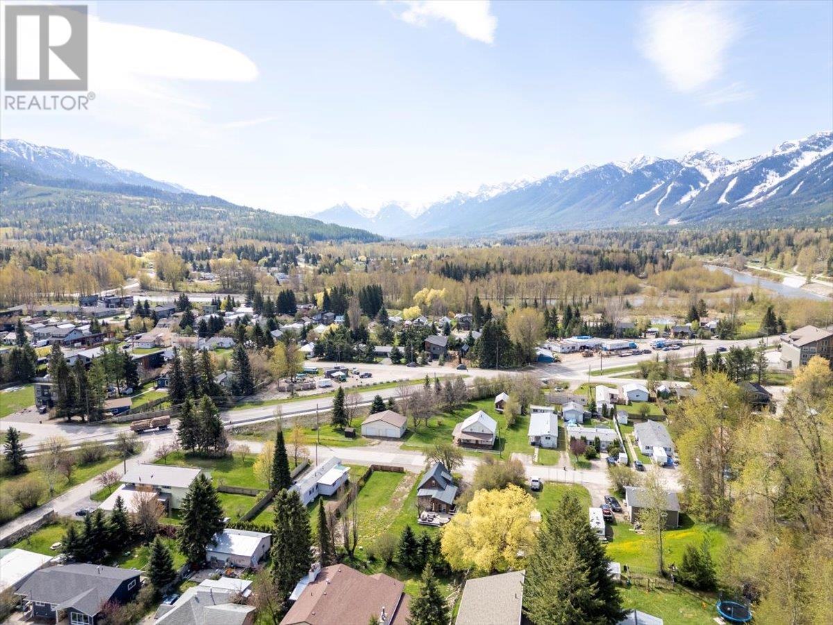 












Lot 2 Hand Avenue

,
Fernie,







British Columbia
V0B1M1

