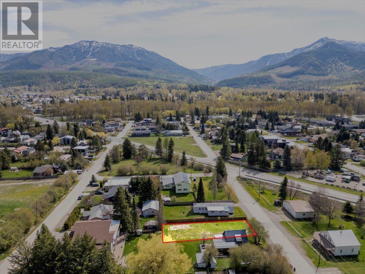 












Lot 2 Hand Avenue

,
Fernie,







British Columbia
V0B1M1

