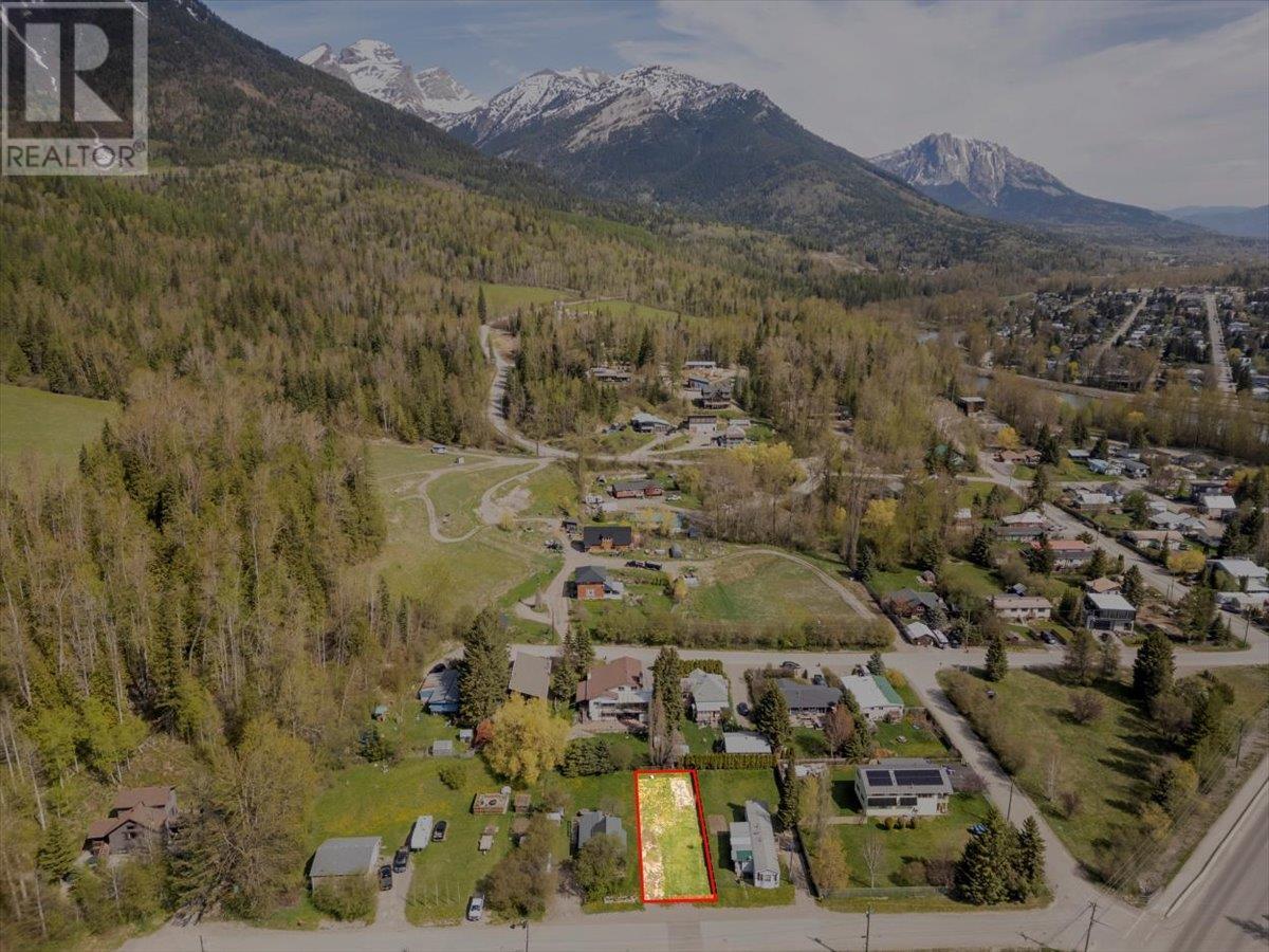 












Lot 2 Hand Avenue

,
Fernie,







British Columbia
V0B1M1

