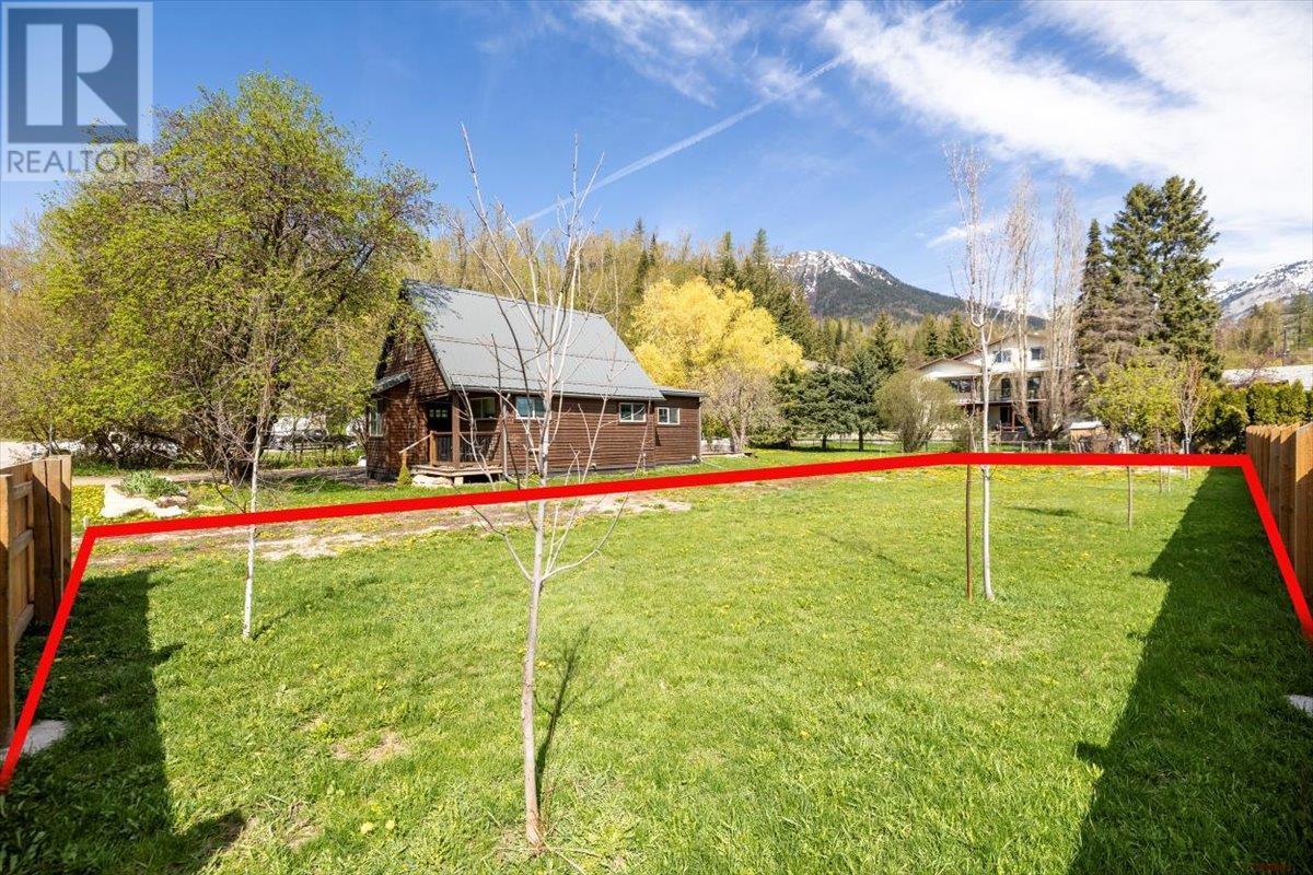 












Lot 2 Hand Avenue

,
Fernie,







British Columbia
V0B1M1

