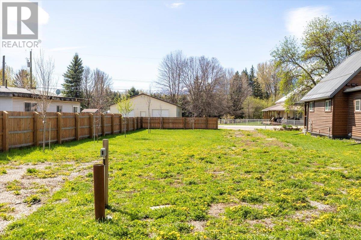 












Lot 2 Hand Avenue

,
Fernie,







British Columbia
V0B1M1

